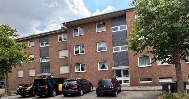 Thumbnail-Würselen: 2 gepflegte 6-Familienhäuser (bereits seit Jahren in Wohneigentum aufgeteilt) und 6 Garagen „im Paket“, mit steigerungsfähiger Miete ....