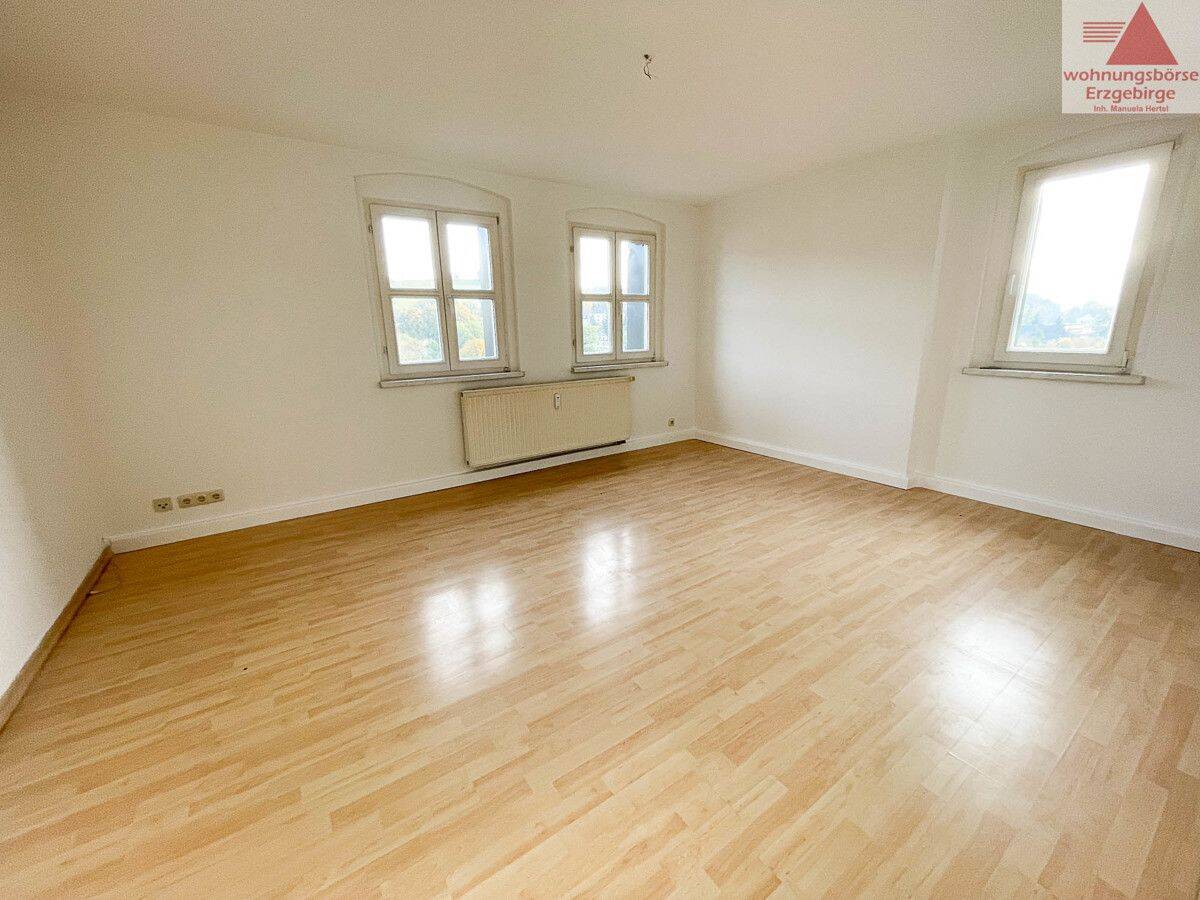 Thumbnail-3-Raum-Wohnung in Schwarzenberg zu vermieten. Auf Wunsch mit Einbauküche!