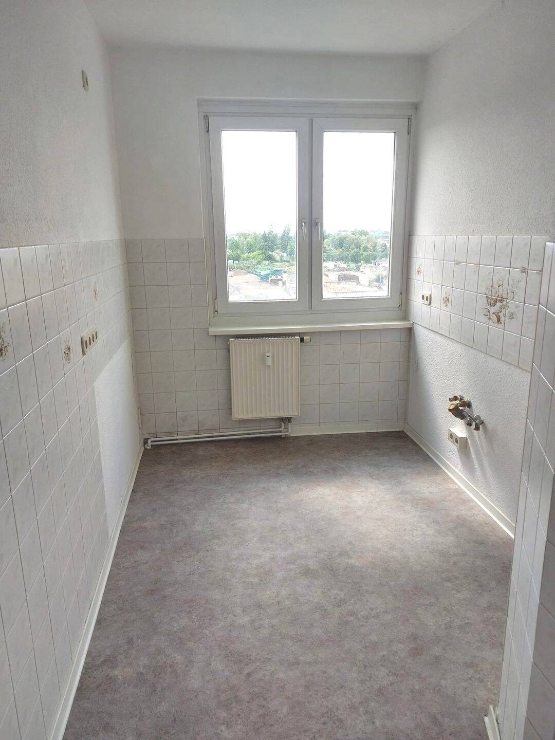 Thumbnail-Schöne Stilvolle sonnige 2-R.-Wohnung in Dessau im 4.OG,48,60m2 mit BLK.zu vermieten.