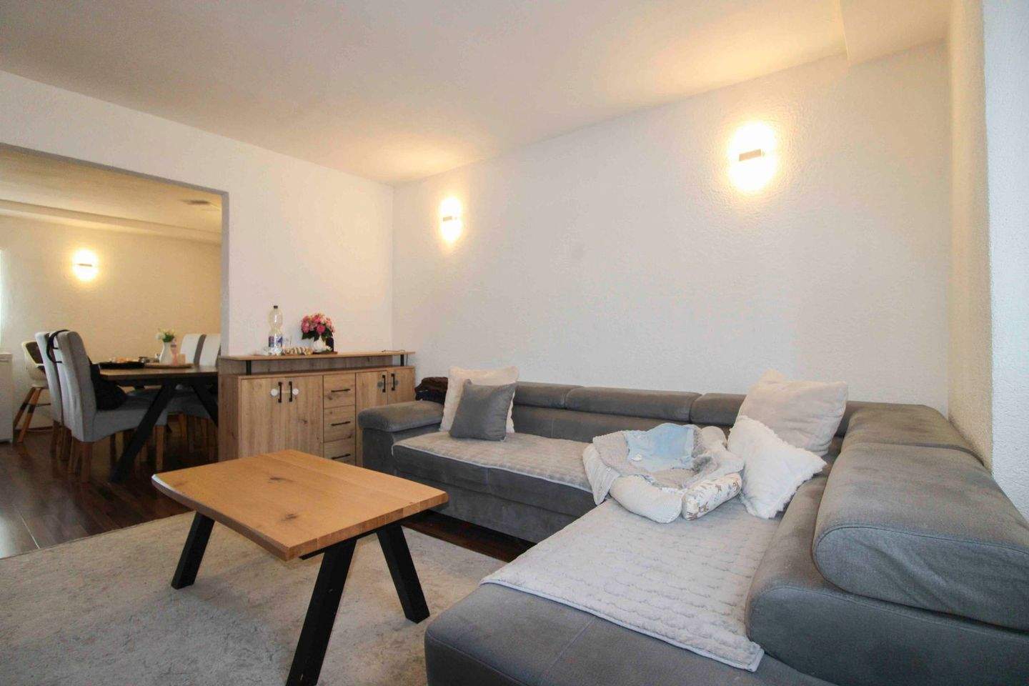 Thumbnail-Kernsanierte Doppelhaushälfte inklusive Garage