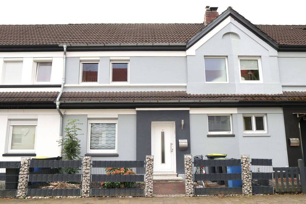 Thumbnail-0 % Käuferprovision! Saniertes, vermietetes Reihenmittelhaus mit Garage in Donneresch!