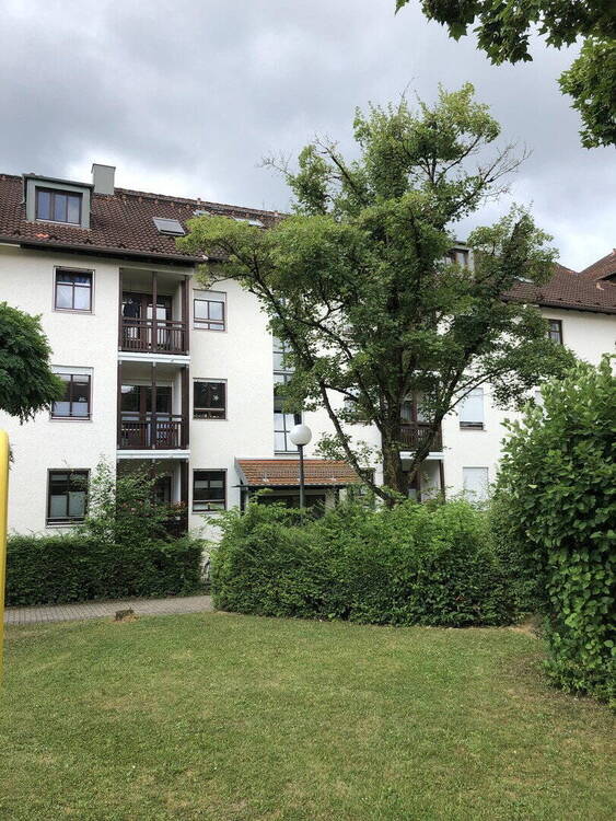 Thumbnail-Helle 2-Zi-Dachterrassenwohnung in Unterschleißheim, uneinsehbar! Fernblick!