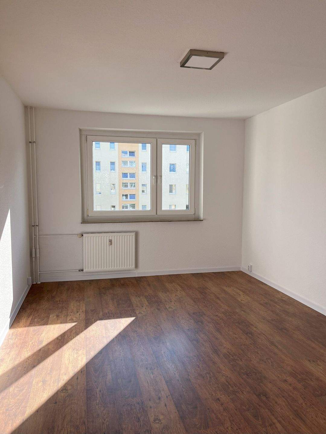 Thumbnail-Arnold-Zweig-Str. 52 2.OG links