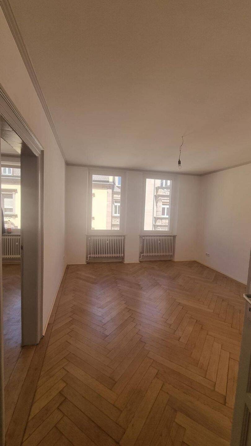 Thumbnail-Moderne Eleganz trifft klassischen Charme - Kernsanierte 5-Zimmerwohnung in Nürnberg