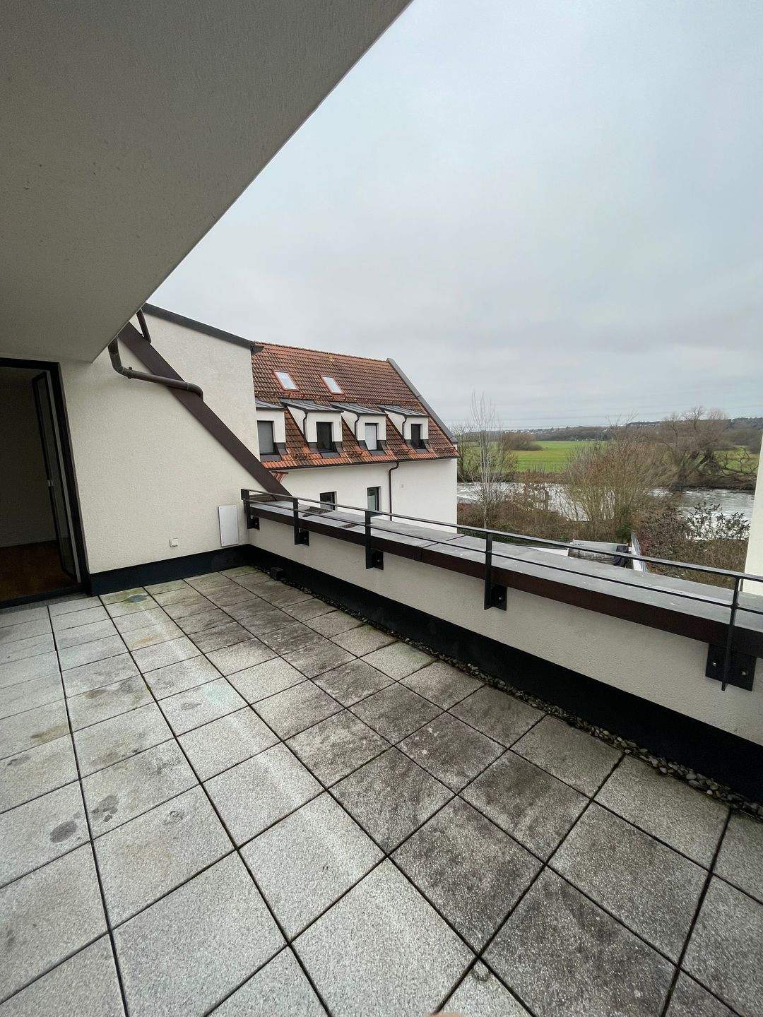 Thumbnail-Großzügige 3-Zimmer-Whg. mit Einbauküche