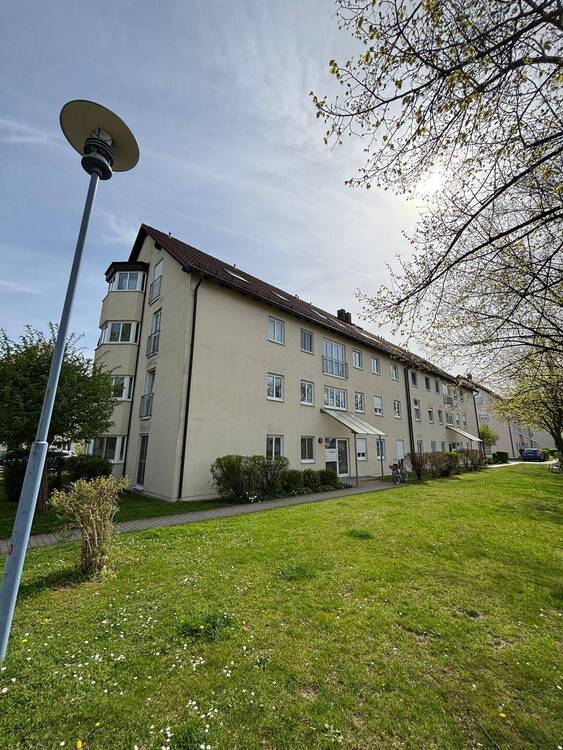 Thumbnail-Schöne 2-Raum Dachgeschosswohnung in beliebter Lage von Bischofswerda!