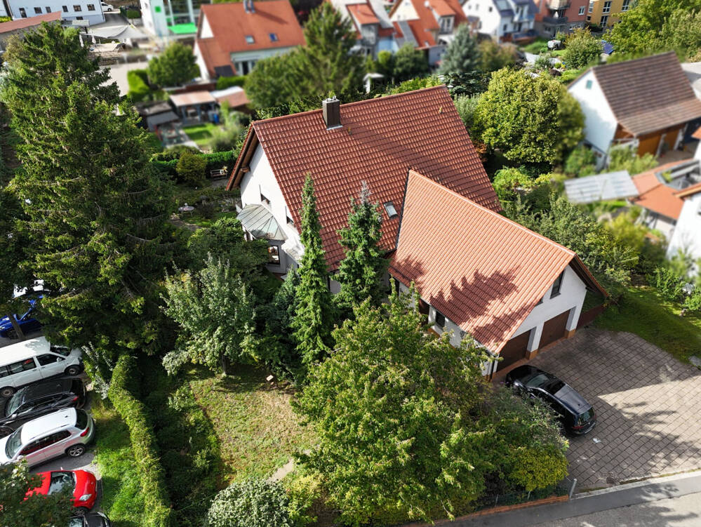 Thumbnail-GLOBAL INVEST SINSHEIM | Großzügiges Zweifamilienhaus mit 220m² Wohnfläche und 1.000m² großem Gartengrundstück
