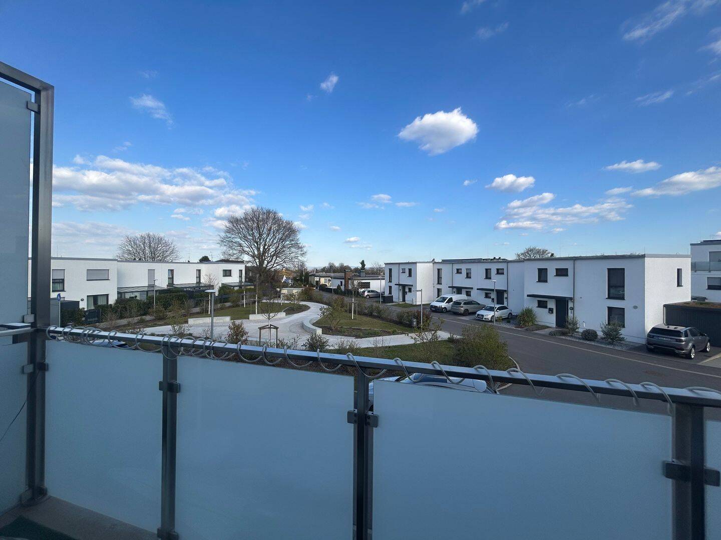 Thumbnail-Stilvoll wohnen in Bestlage - Moderne 2-Zimmer-Luxuswohnung am Feldrand von Hanau-Mittelbuchen