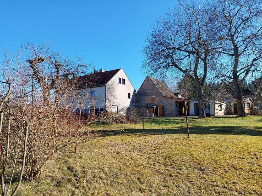 Thumbnail-Einziehen und wohlfühlen - Einfamilienhaus mit großzügigem Grundstück