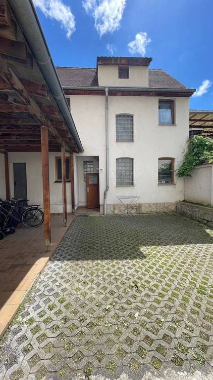 Thumbnail-Gebäudeensemble unweit des neuen Campus