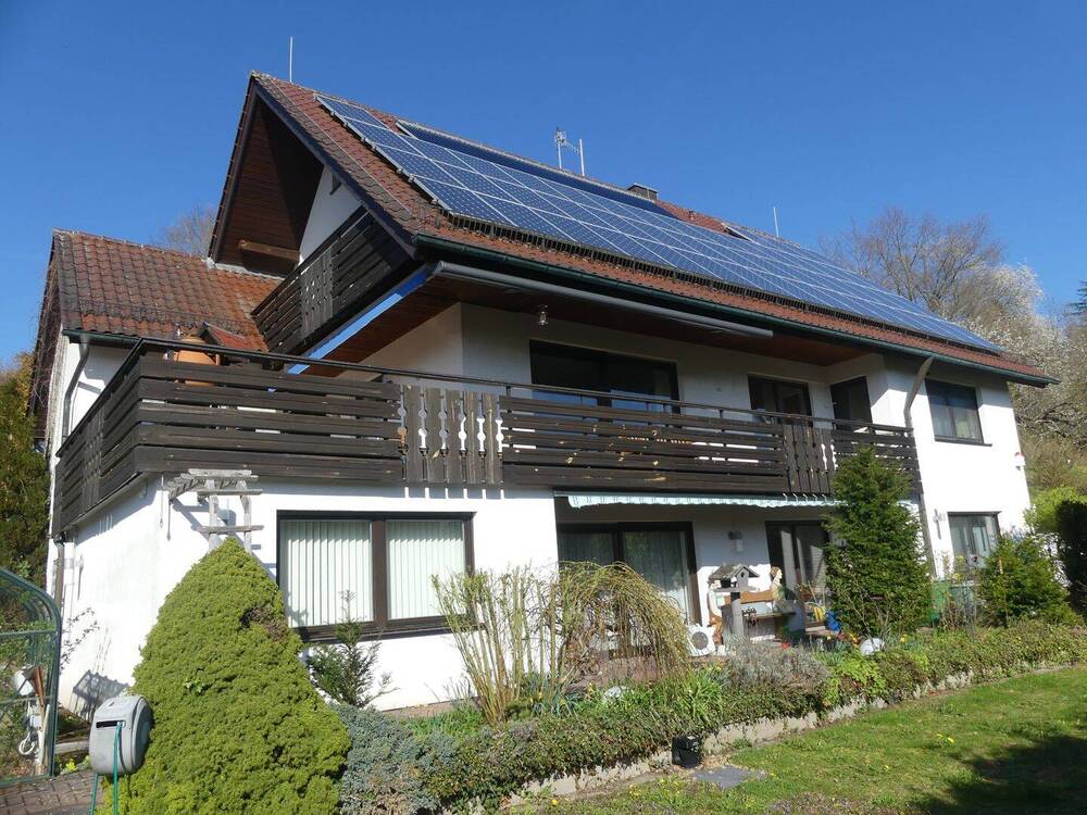 Thumbnail-Mit Weitblick! Schönes Zweifamilienhaus inkl. Sauna und Doppelgarage! In Buchschwabach OT Roßtal!