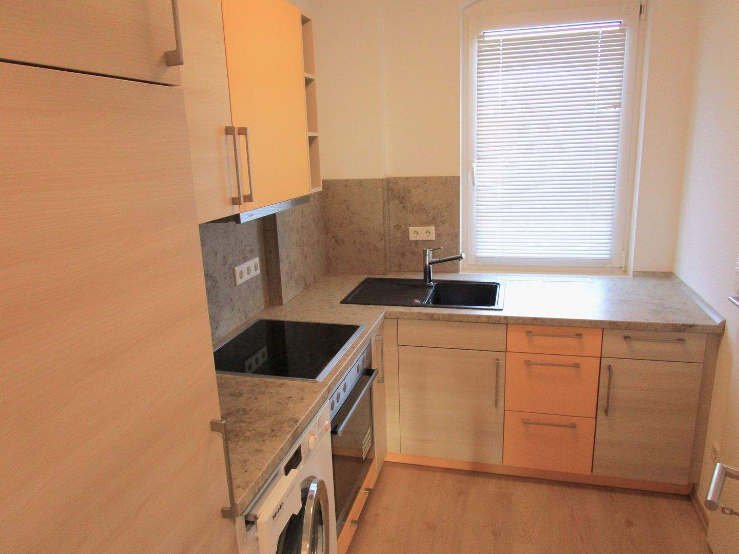 Thumbnail-Moderne Singlewohnung ! 2-Zi. ETW in Nbg. - Nähe Luitpoldhain Wohnung kaufen