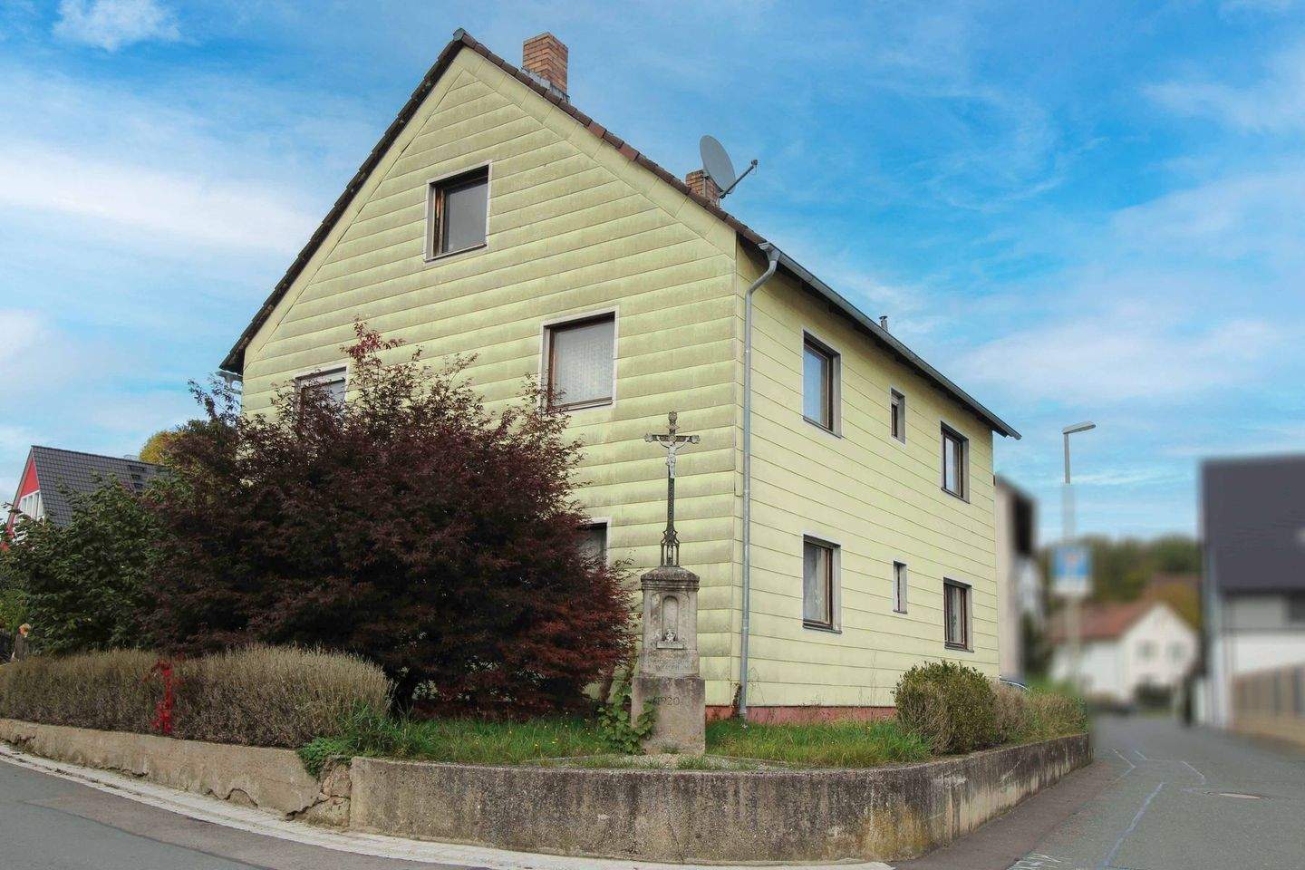 Thumbnail-Sanierungsbedürftiges Zweifamilienhaus mit Ausbaupotenzial in ruhiger Lage von Wimmelbach