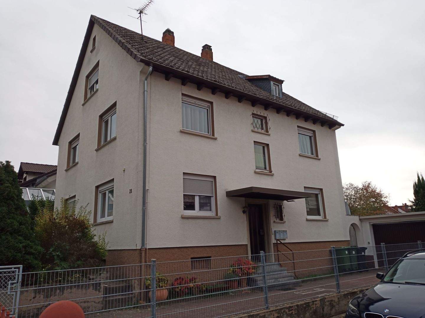 Thumbnail-Dreifamilienhaus im Heerzen von Lützelsachsen!