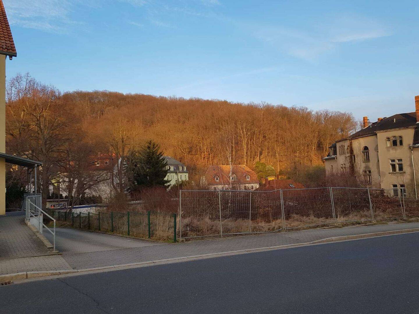 Thumbnail-Baugrundstück für Einfamilienhaus oder Doppelhaus in guter Wohnlage von Freital! (OT Potschappel)