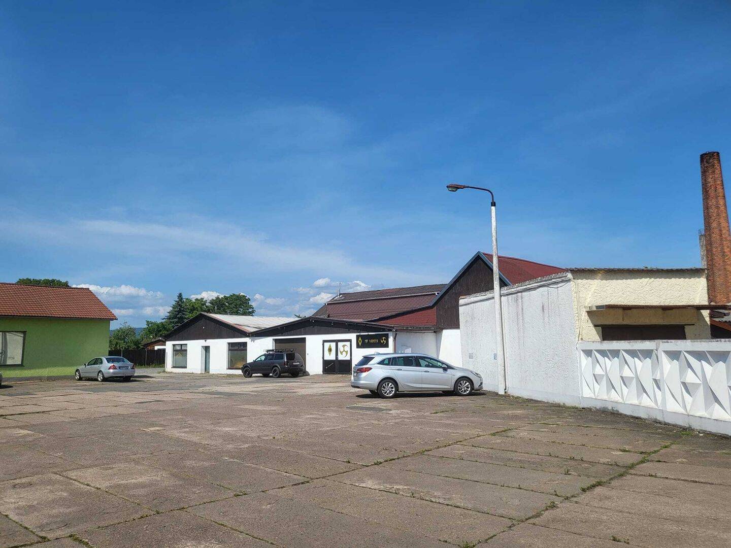 Thumbnail-Halle mit 40 Stellplätzen