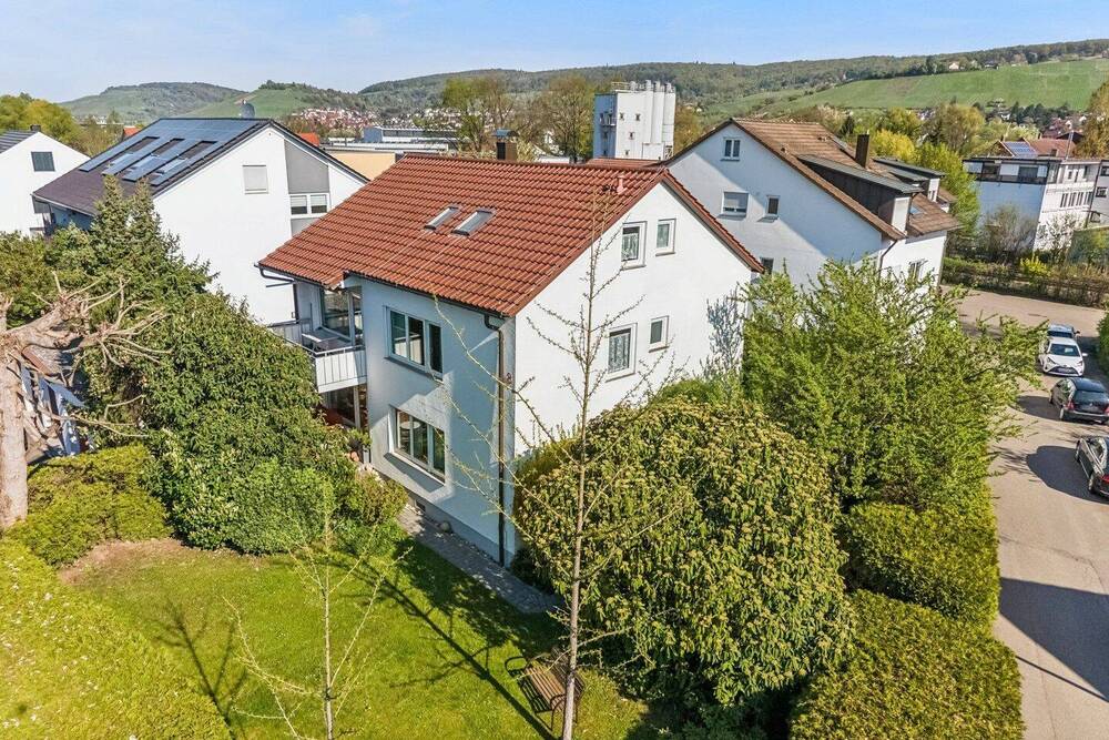 Thumbnail-Flexibler Familientraum: Freistehendes Haus mit tollem Garten