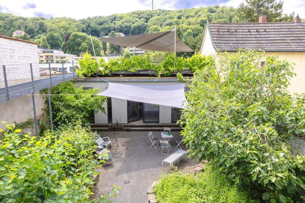 Thumbnail-A+ Effizienz in Bestlage Kessenich: Kernsaniertes Stadthaus mit Venusberg-Blick, Einliegerwohnung