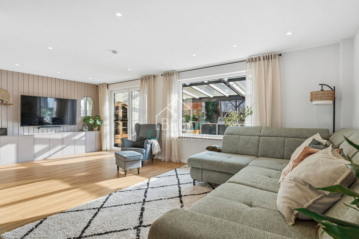 Thumbnail-Modernisiertes Reihenmittelhaus mit großer Terrasse und Garten