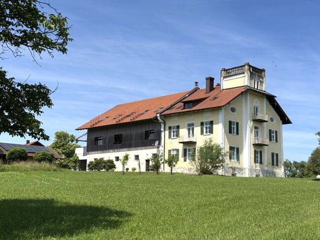 Thumbnail-Nähe Murnau : Loftartiges Wohnen im Bauernhaus-Ensemble mit Freisitz in herrlicher Alleinlage