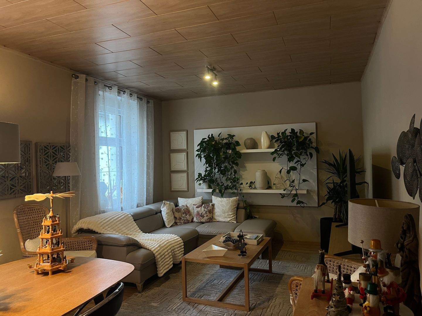 Thumbnail-Reihenmittelhaus mit großzügigem Nebengebäude