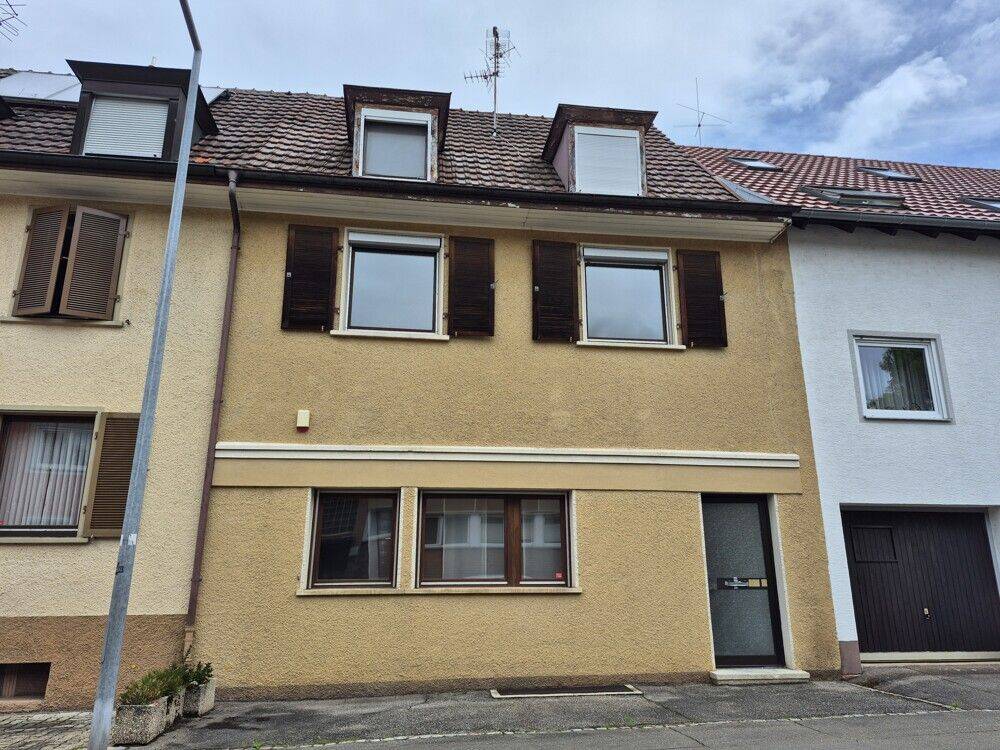 Thumbnail-Charmantes Reihenmittelhaus mit großem Potenzial für Handwerker und Sanierer
