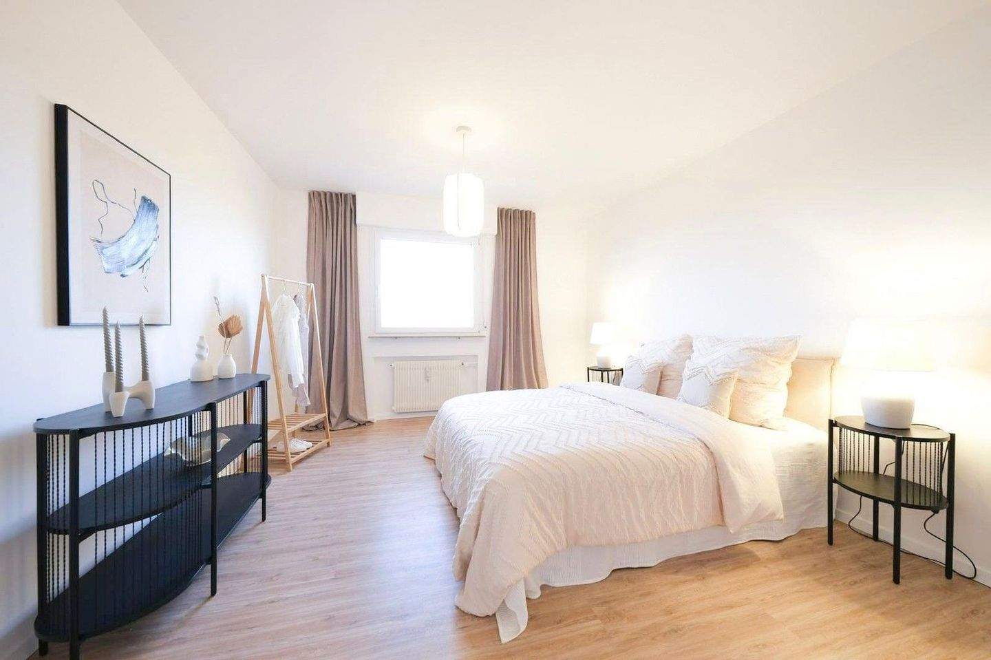 Thumbnail-PROVISIONSFREI! Frisch sanierte 3-Zimmer-Wohnung! Sofort einziehen und traumhaften Ausblick genießen