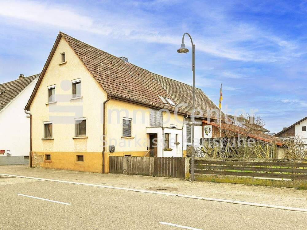 Thumbnail-Großzügiges Grundstück mit Bestandsgebäude - Sanierungs- oder Neubaupotenzial in Stutensee-Staffort
