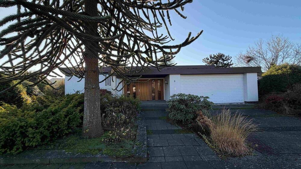 Thumbnail-Großzügiges Architektenhaus mit Bungalow-Komfort, Garage & Garten - ruhige Lage in Uetersen