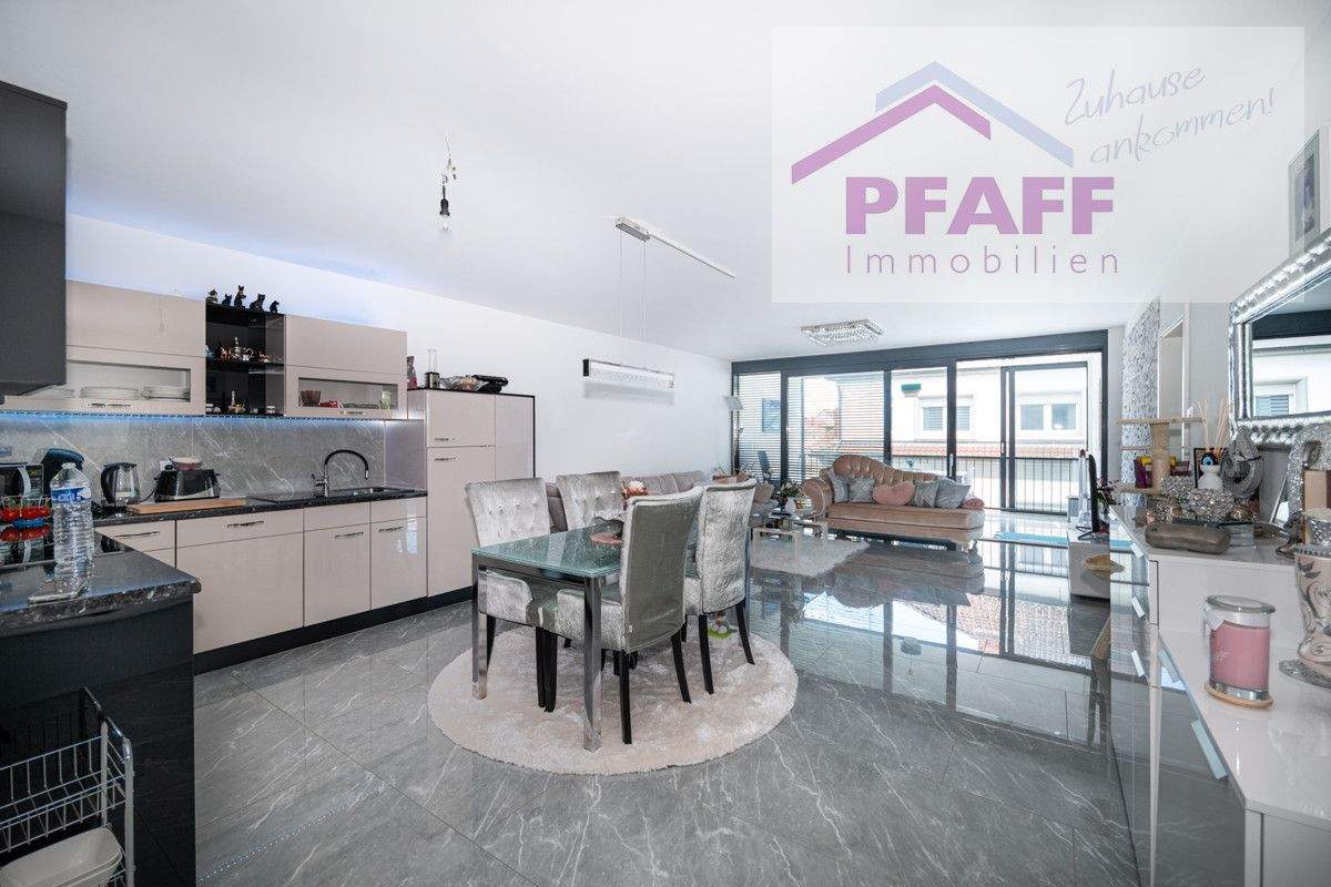 Thumbnail-Zuhause ankommen in Singen-City! Bezaubernde 3,5 Zi.-Whg. mit Küche, 2 Balkonen und TG-Platz