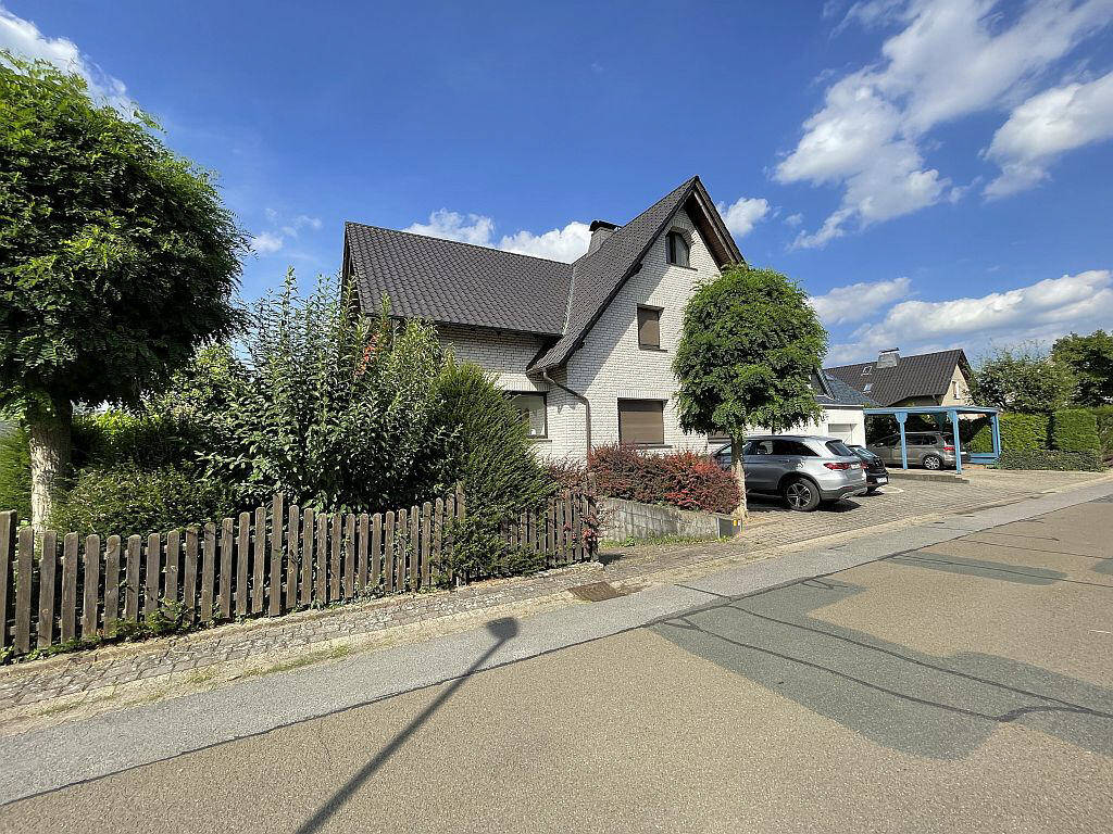 Thumbnail-Großzügige Eigentums - W O H N U N G mit Wintergarten