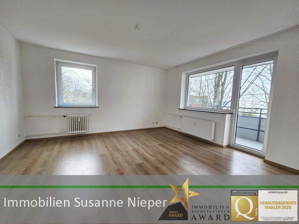 Thumbnail-Lichtdurchflutete Wohnung mit idealer Raumaufteilung und Balkon - HS30 1.OGWE86