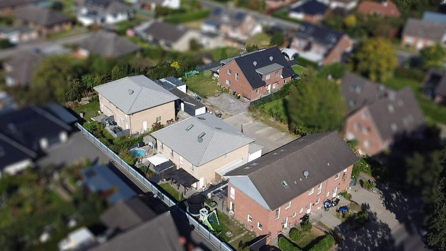 Thumbnail-Einmalige Investmentgelegenheit: Attraktiver Wohnkomplex aus Doppel- und Reihenhäusern