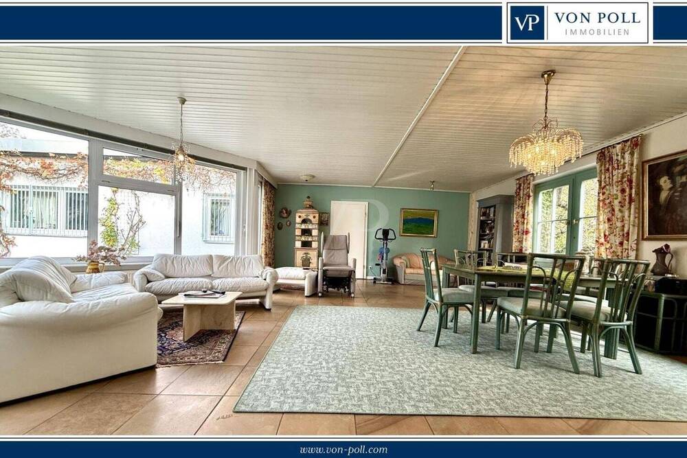 Thumbnail-Großzügiger Bungalow zur Sanierung in allerbester Lage