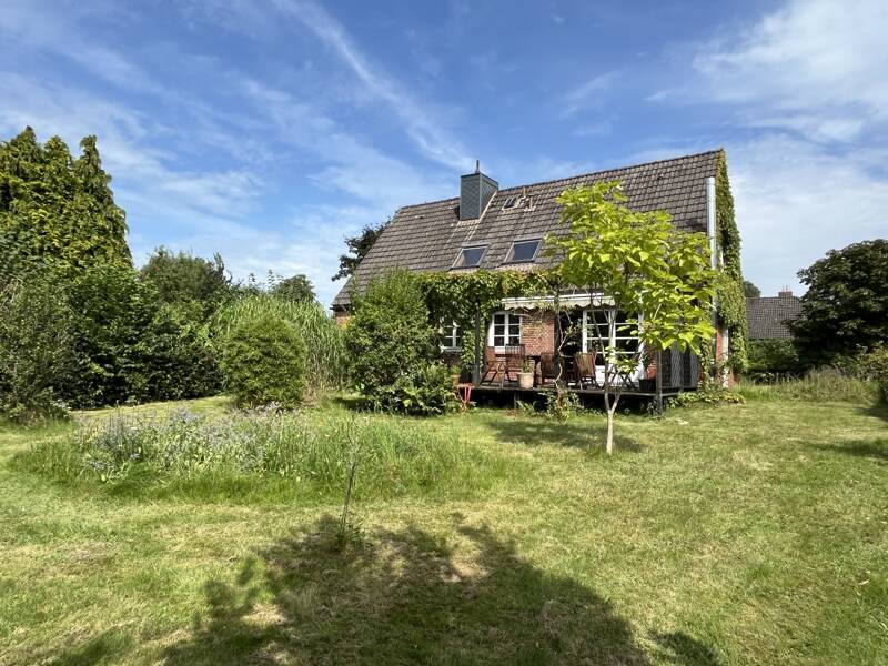 Thumbnail-Idylle pur in bester Lage von Oelixdorf - Einfamilienhaus mit Einliegerwohnung und Vollkeller