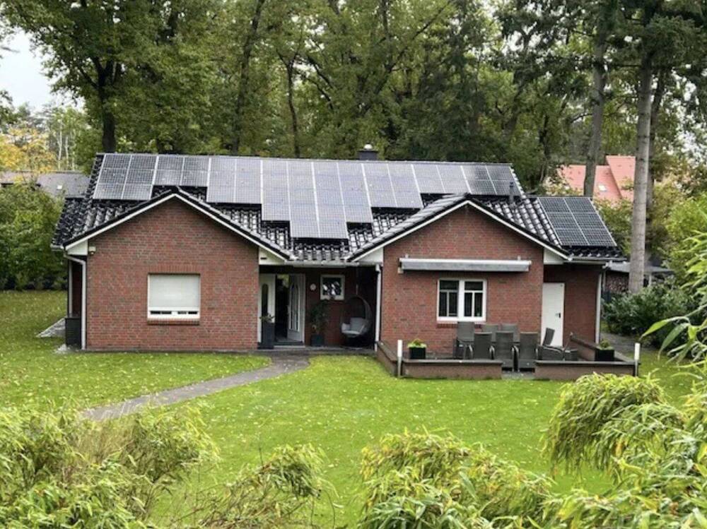 Thumbnail-Freistehendes Einfamilienhaus mit Doppelgarage in begehrter Lage von Gifhorn-Winkel