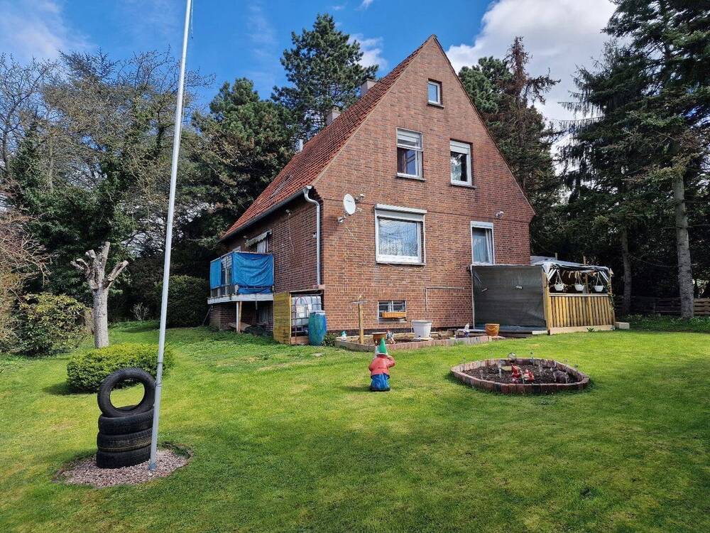 Thumbnail-Wohnhaus mit schönem Talblick, vielen Gestaltungsmöglichkeiten und sehr großem Garten