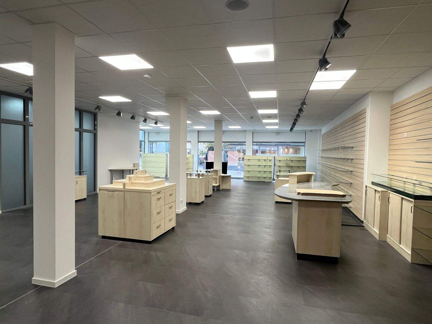 Thumbnail-MIETER GESUCHT: Top moderne + einladende Ladenfläche zentral in Albstadt-Ebingen