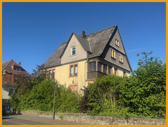 Straßenansicht