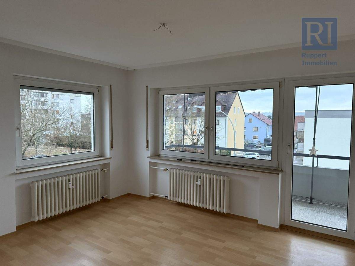 Thumbnail-4-Zimmer-Wohnung mit Balkon in Volkach - WOHNBERECHTIGUNGSSCHEIN ERFORDERLICH