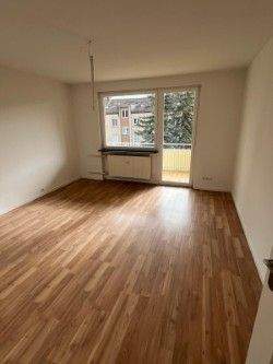 Thumbnail-Familienfreundliche Wohnung mit Balkon in Würzburg Sanderau