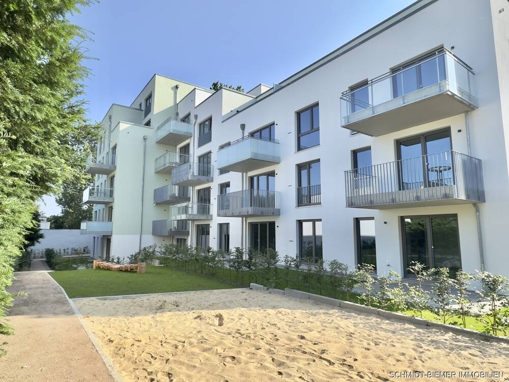 Thumbnail-Drei Zimmer, zwei Dachterrassen und Stellplatz - Moderne Neubauwohnung in zentraler Lage