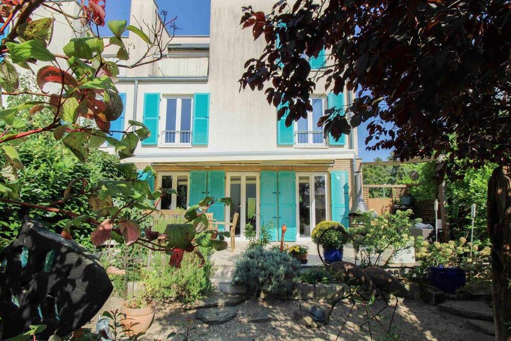 Thumbnail-Modernes Reiheneckhaus mit Luft-Wärmepumpe in Berlin Reinickendorf zu verkaufen