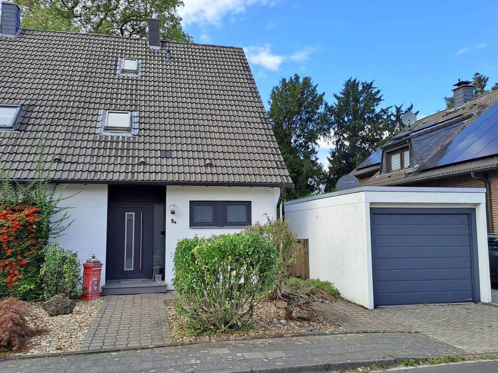 Thumbnail-Doppelhaushälfte mit schönem Garten in beliebter Wohnlage
