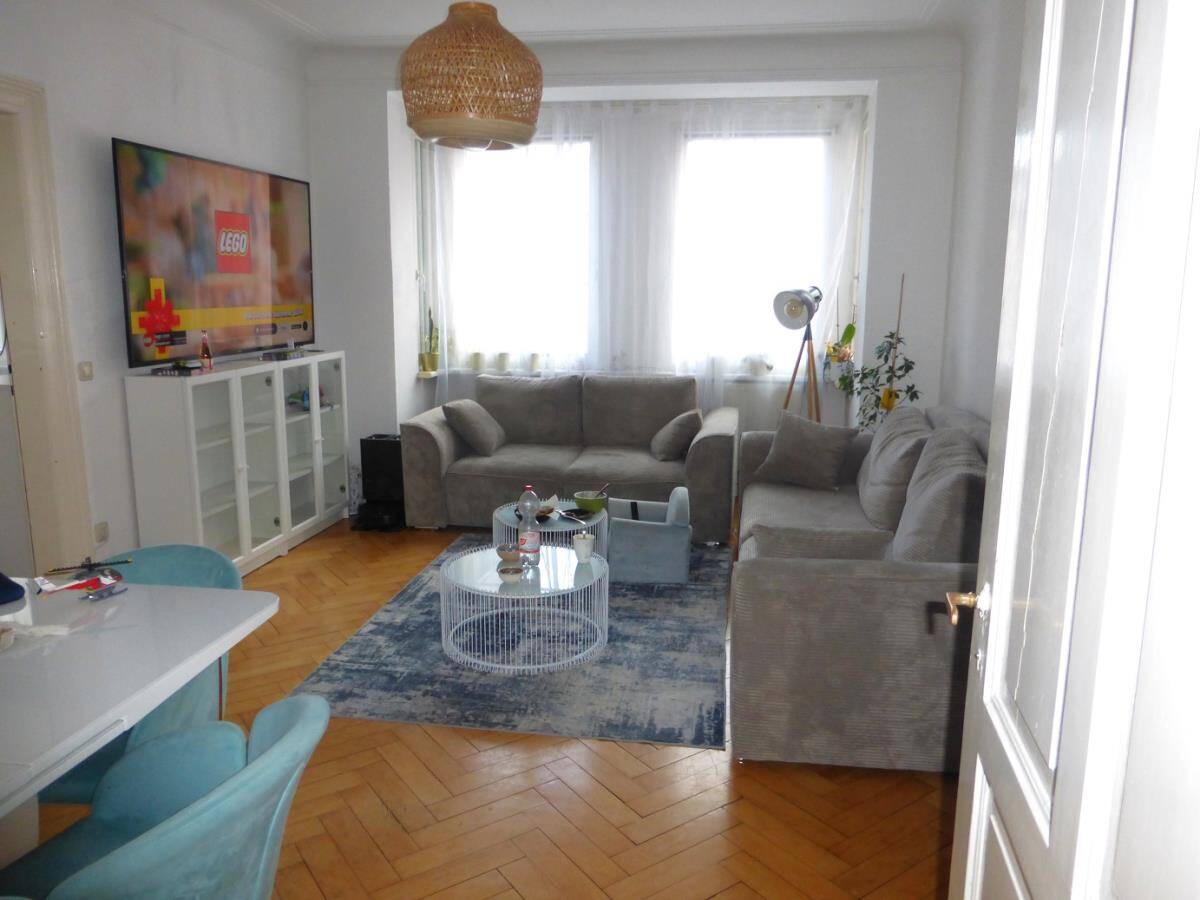 Thumbnail-ALTBAU-LIEBHABER AUFGEPASST! Hübsche, heimelige 6 ZW im 2. OG mit Balkon zum Hinterhof nördlich des Wöhrder Sees.