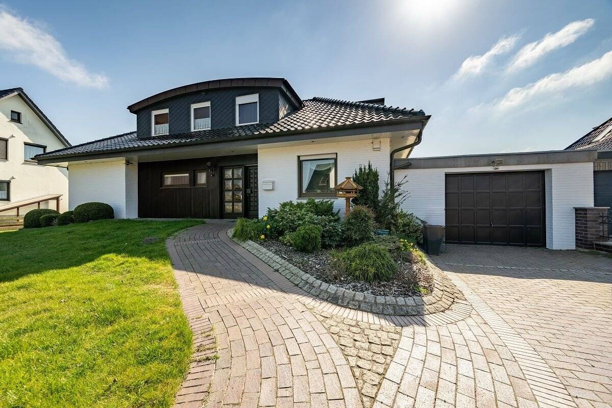 Thumbnail-Dorum Viel Platz für die ganze Familie - charmantes Einfamilienhaus mit Weitblick und großem Garten