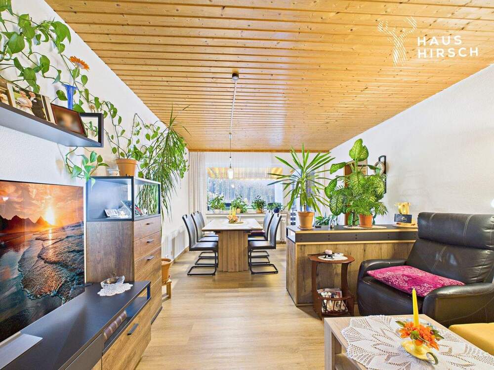 Thumbnail-4-Zimmer-Wohnung renoviert: Neue Fenster, Böden, Balkon & TG-Stellplatz, Pool inklusive