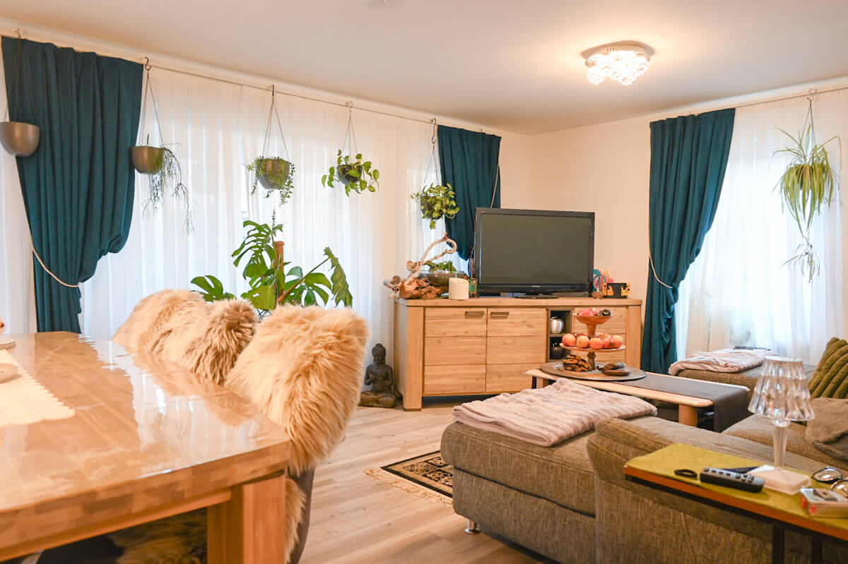 Thumbnail-Stilvolles Wohnen in Vollmarshausen - Ihre exklusive Erdgeschosswohnung mit Terrasse und hochwertiger Ausstattung zum Bestpreis!