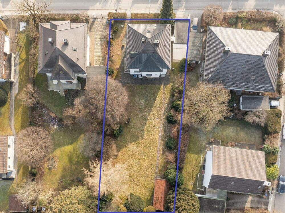 Thumbnail-AIGNER - Großzügiges Baugrundstück; Zwei Bauköper möglich