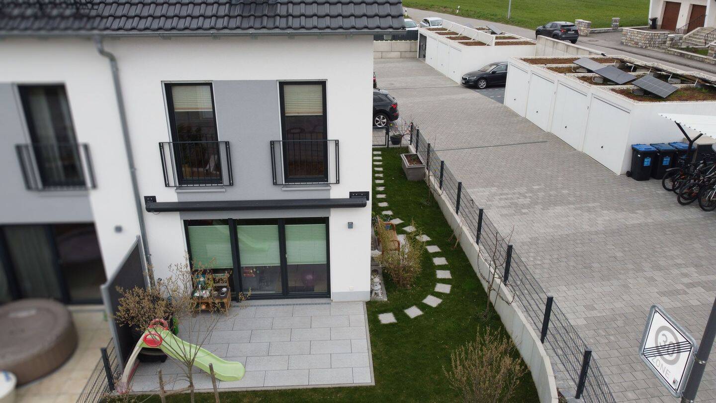 Thumbnail-Neuwertiges Reiheneckhaus (2022) – Wohnen wie im Neubau ohne Baustress in Top-Lage von Dorfen